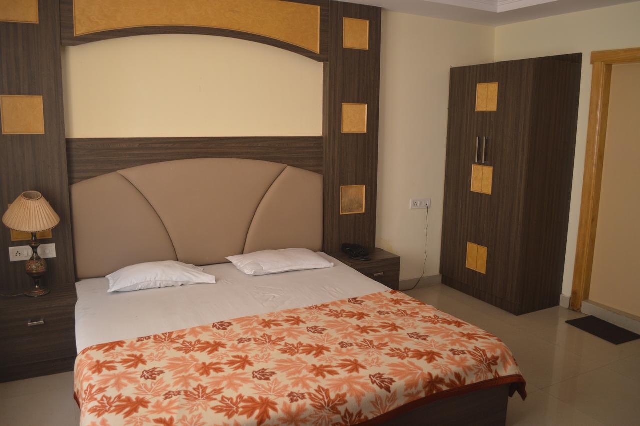 Hotel City Palace Brahmapur Zimmer foto