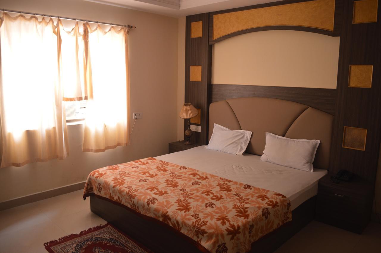 Hotel City Palace Brahmapur Zimmer foto